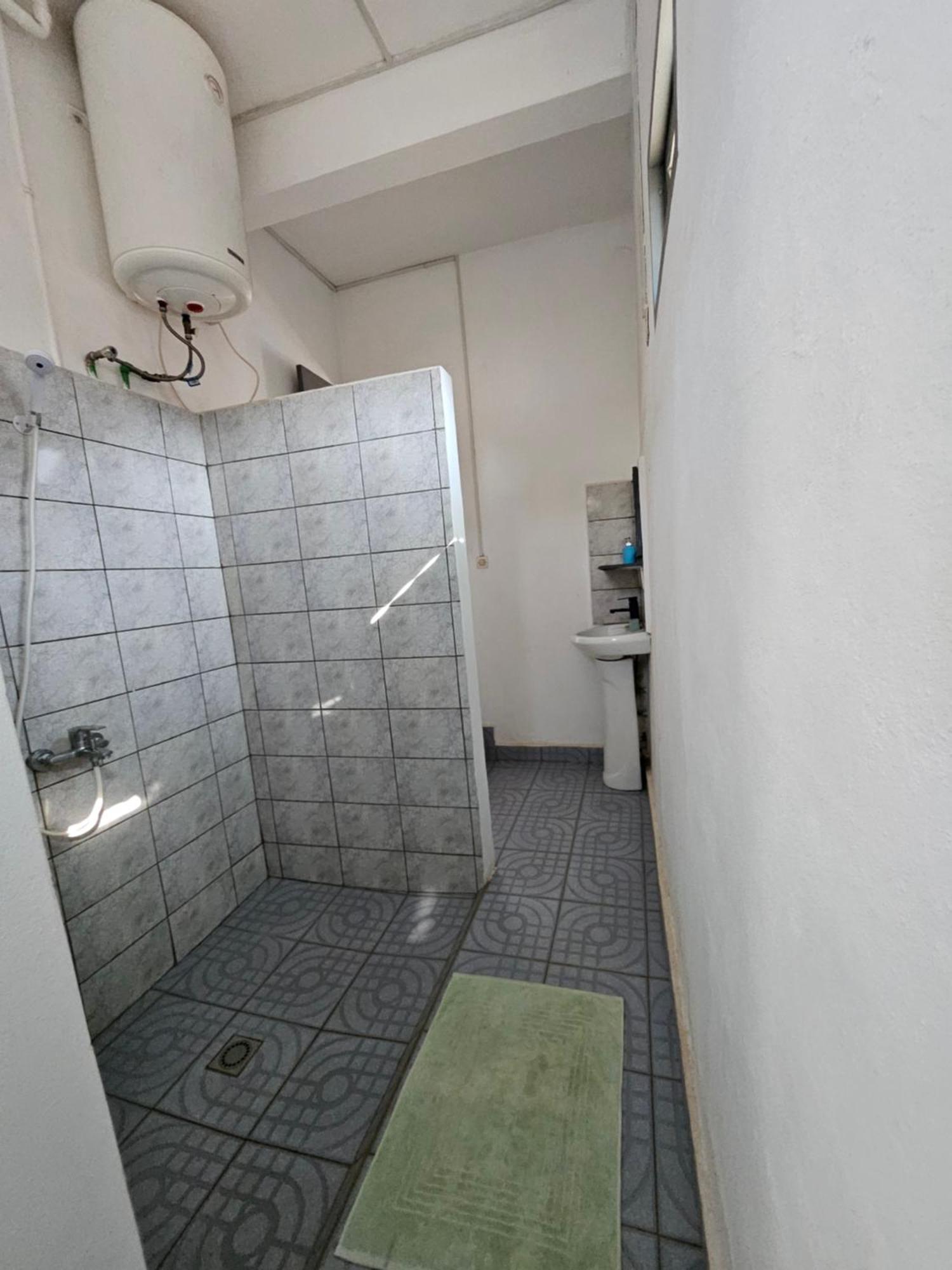 Bed and Breakfast Chez Joel Antsirabe Exterior foto