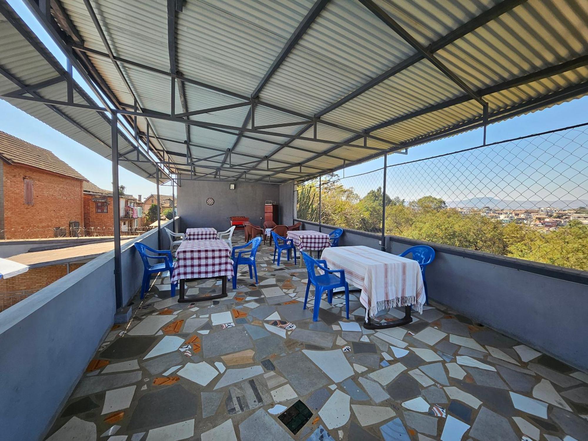 Bed and Breakfast Chez Joel Antsirabe Exterior foto