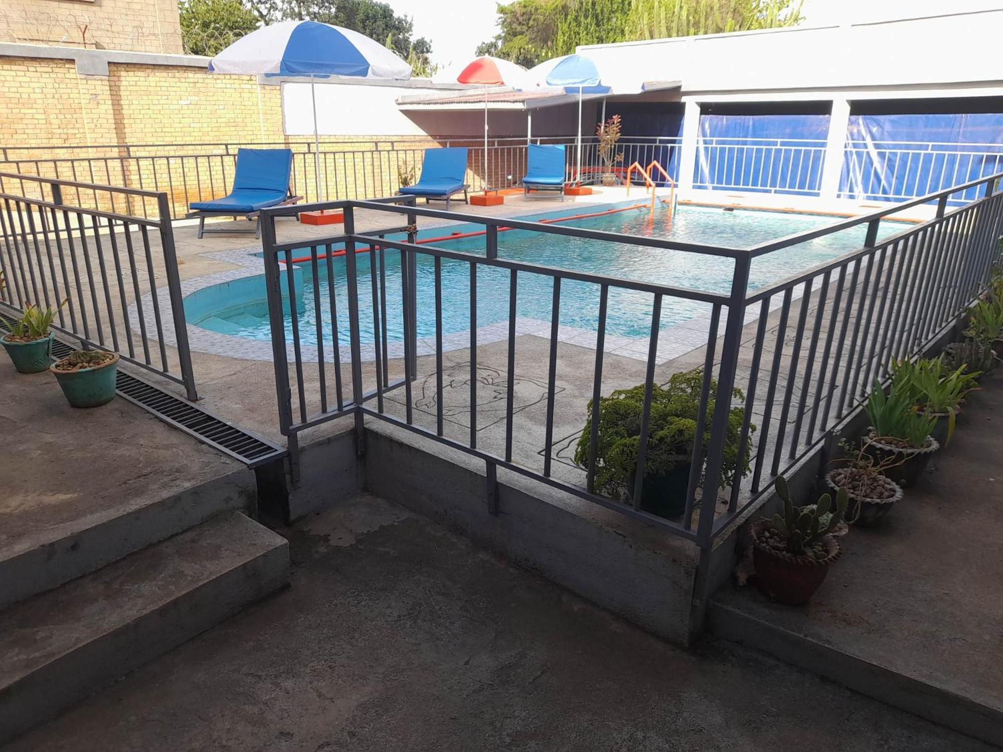 Bed and Breakfast Chez Joel Antsirabe Exterior foto