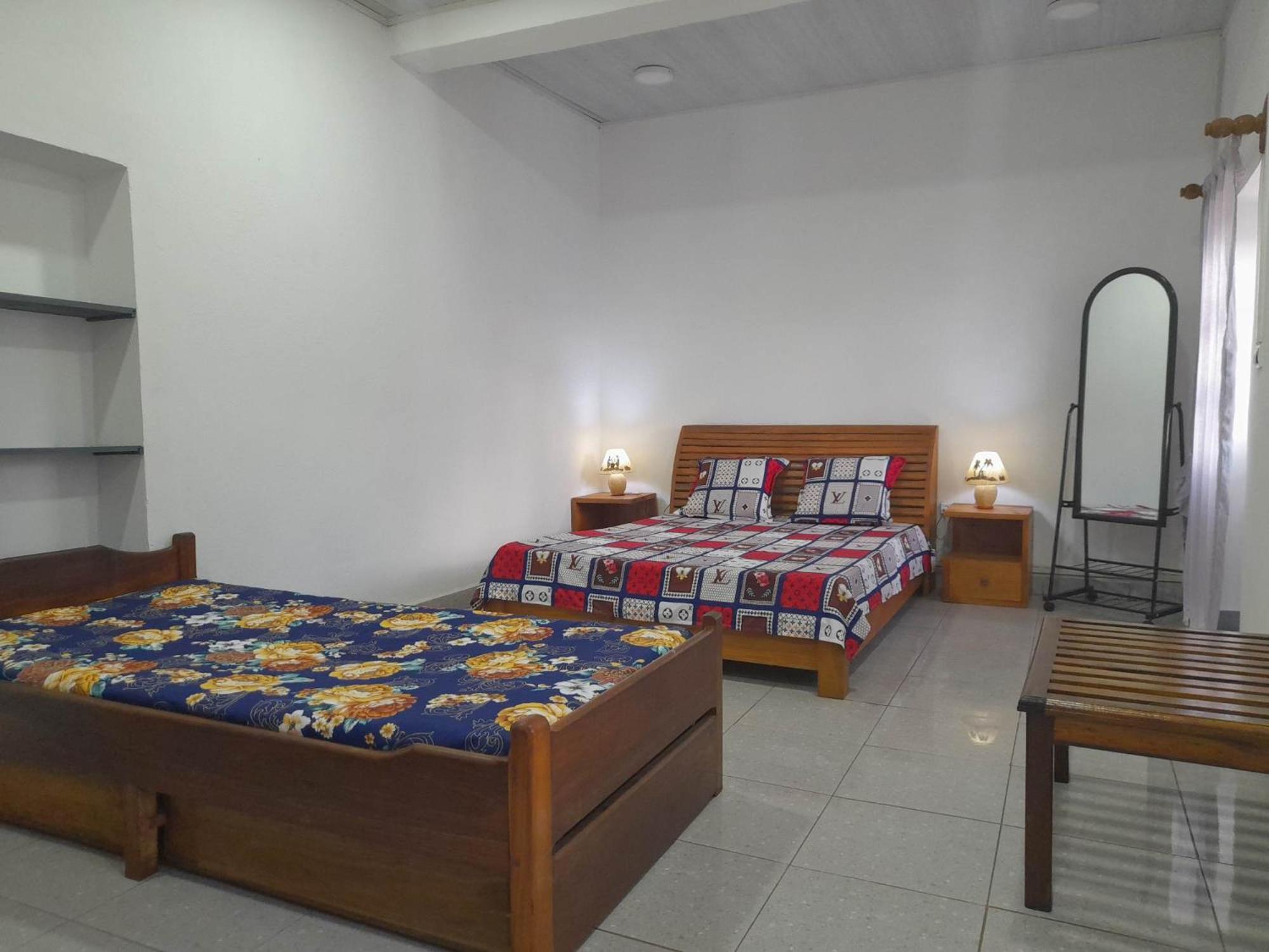 Bed and Breakfast Chez Joel Antsirabe Exterior foto